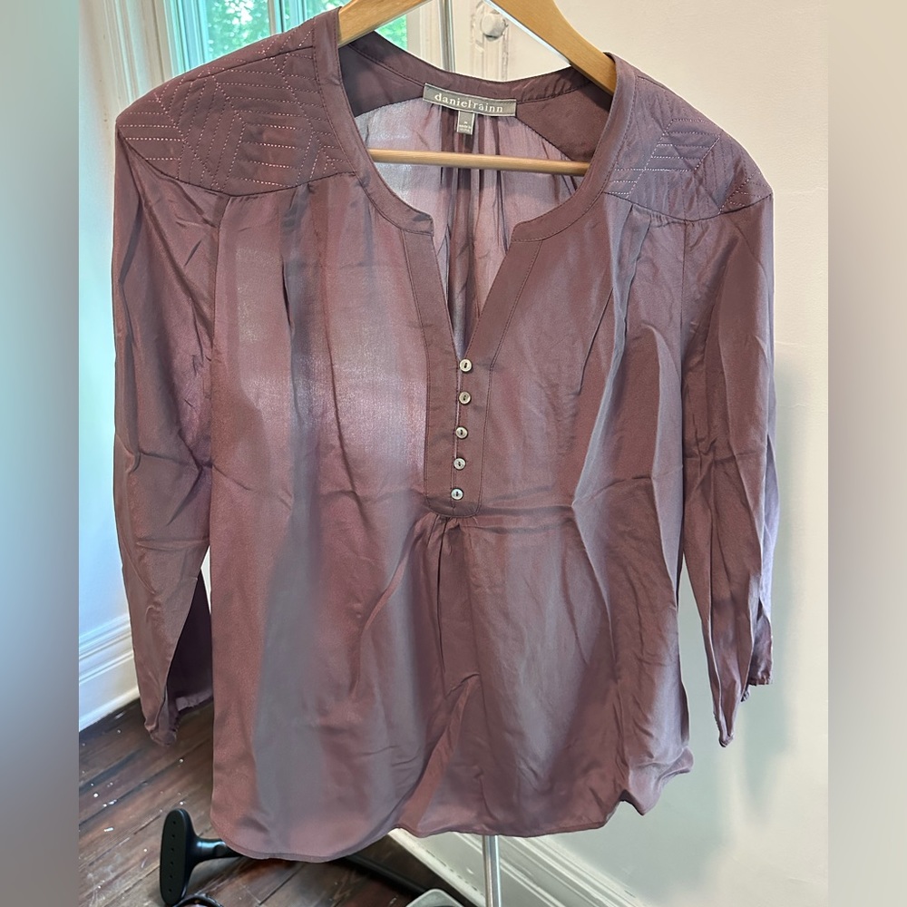 Silk blouse with pretty shoulder stitching from Daniel Rainn.
